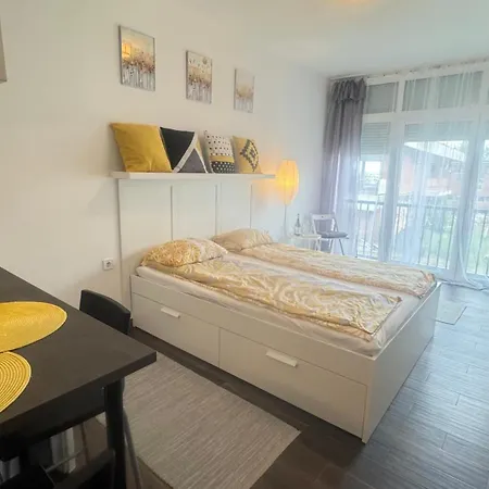 Pici Pihi Apartman Balatonbereny Apartment *